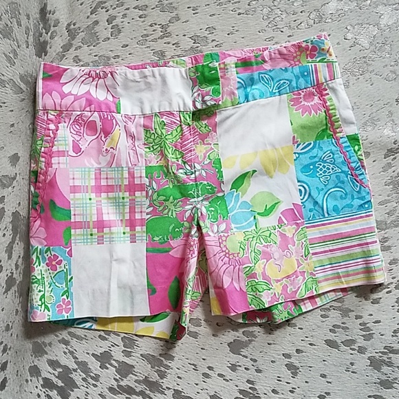 Lilly Pulitzer Pants - Lilly Pulitzer Shorts Mixed Media Print Sz2